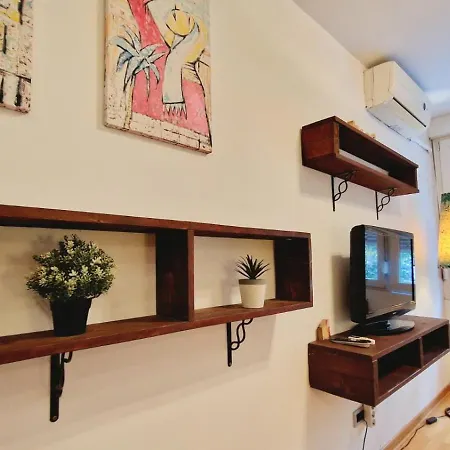 Eliot Apartment