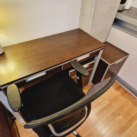 Eliot Apartment *