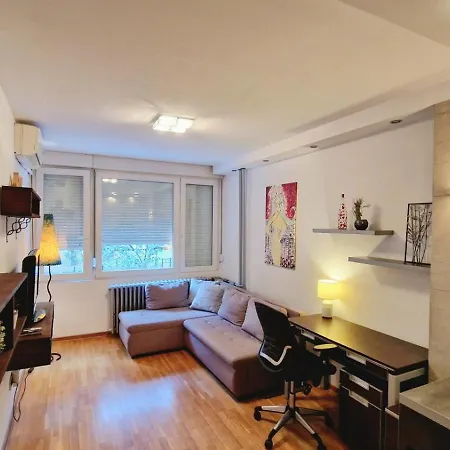 Apartment Eliot